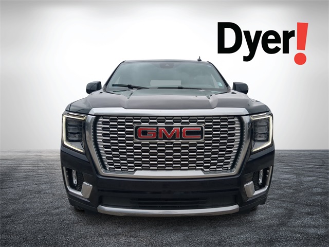 2023 GMC Yukon Denali Image 2 of 35
