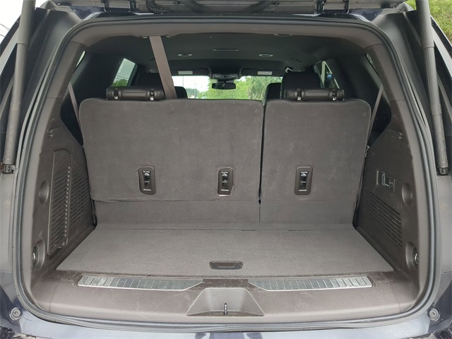 2023 GMC Yukon Denali Image 10 of 35