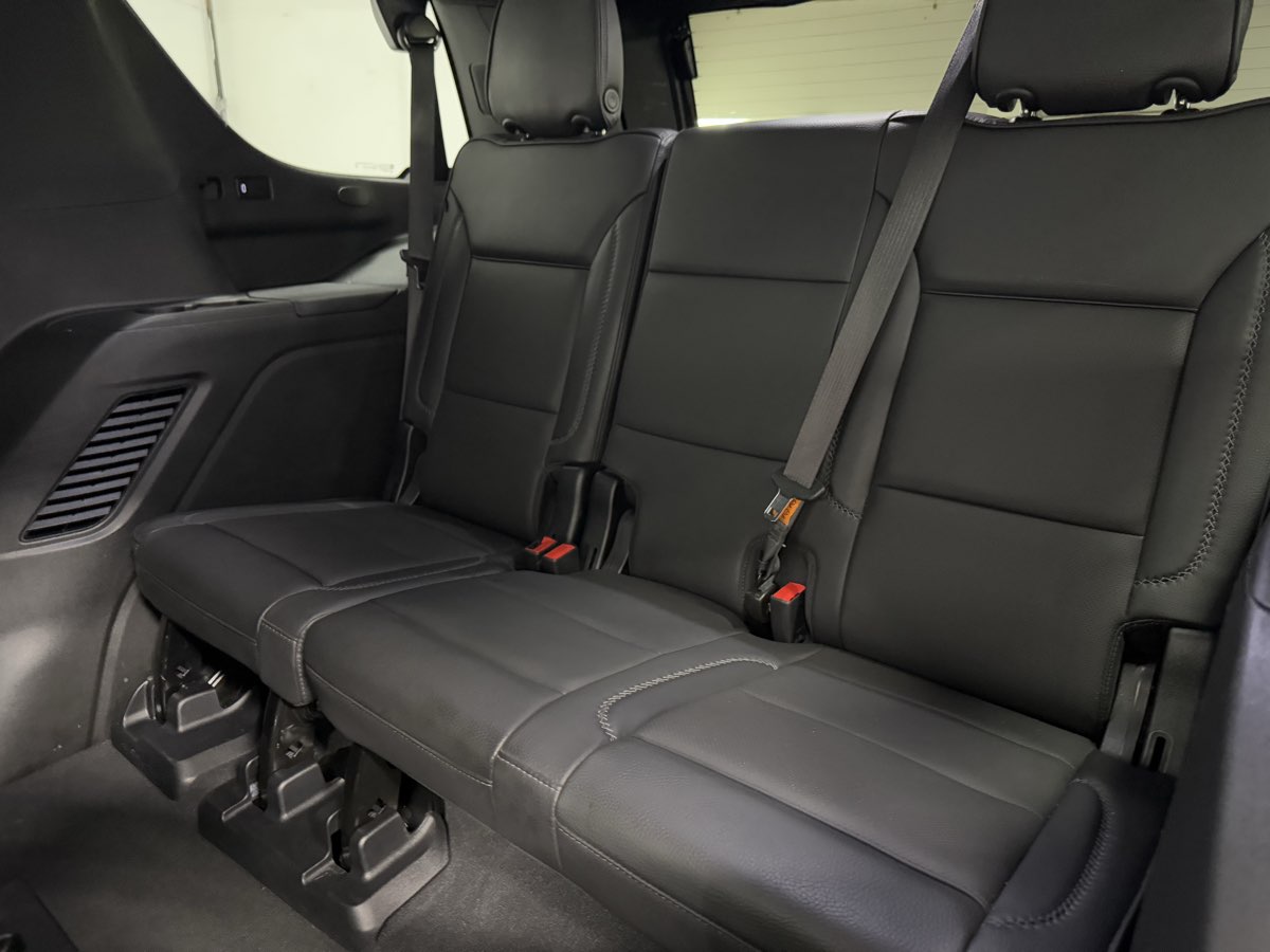 Vehicle image 16 of 50