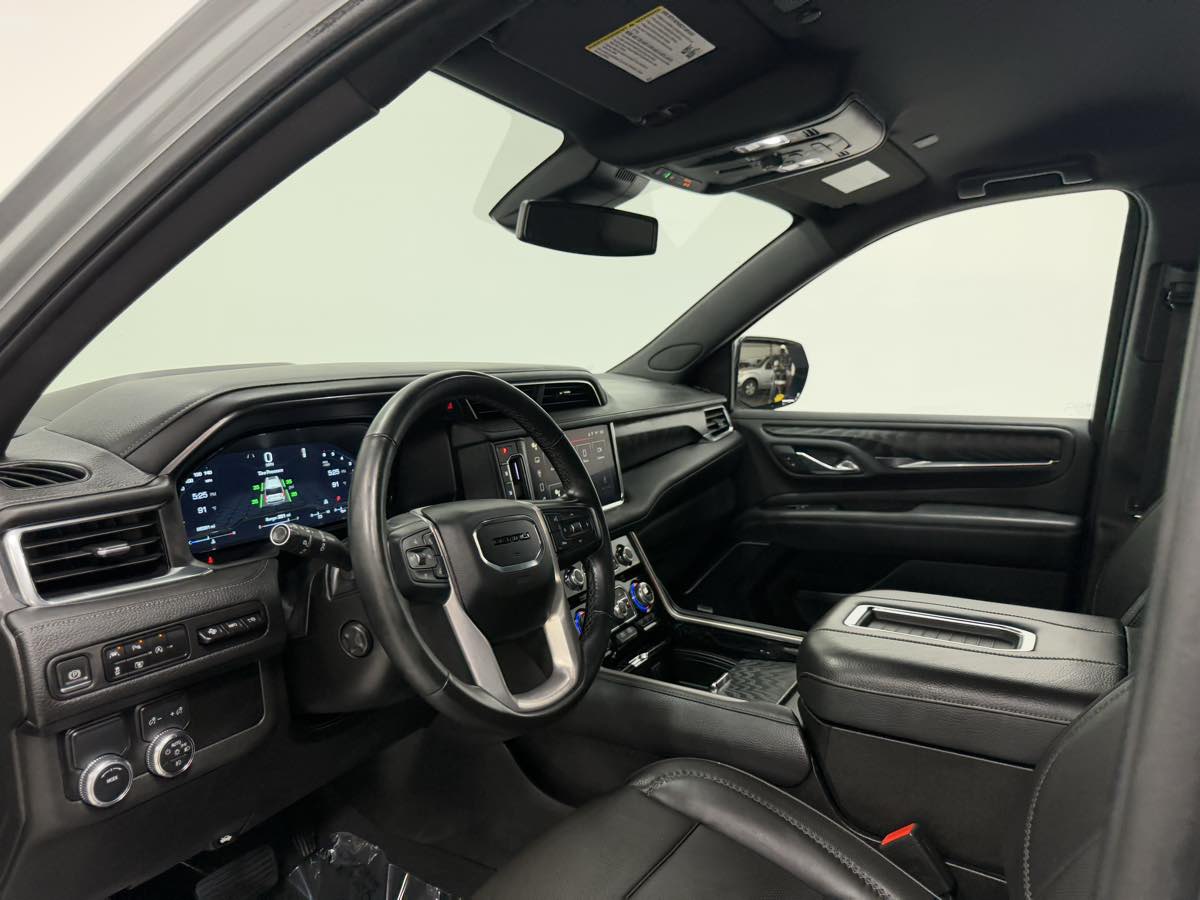 Vehicle image 9 of 50