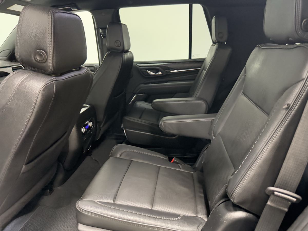 Vehicle image 14 of 50