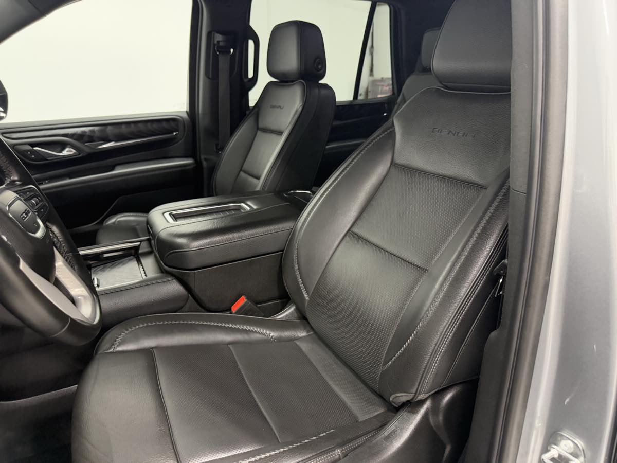 Vehicle image 11 of 50