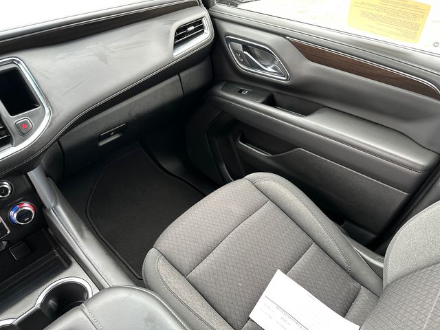 Vehicle image 32 of 35