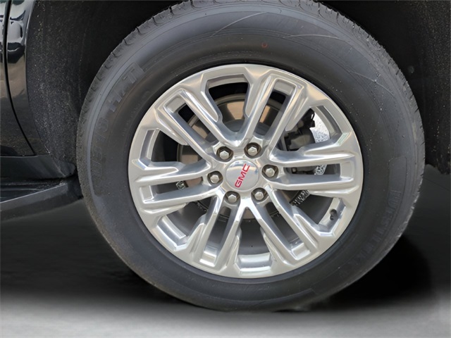 Vehicle image 13 of 43