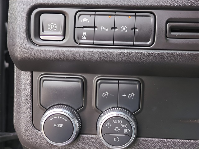 Vehicle image 27 of 43