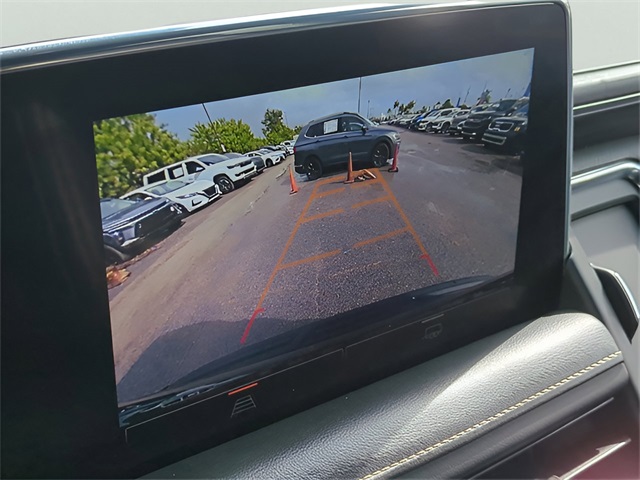 Vehicle image 33 of 43