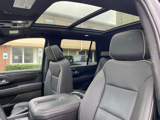 Vehicle image 21 of 57