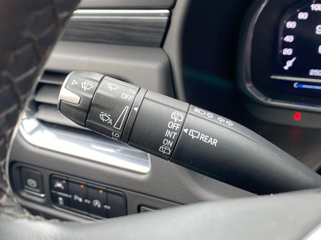 Vehicle image 39 of 57
