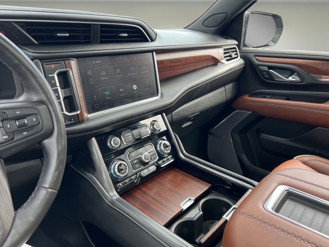 Vehicle image 15 of 20