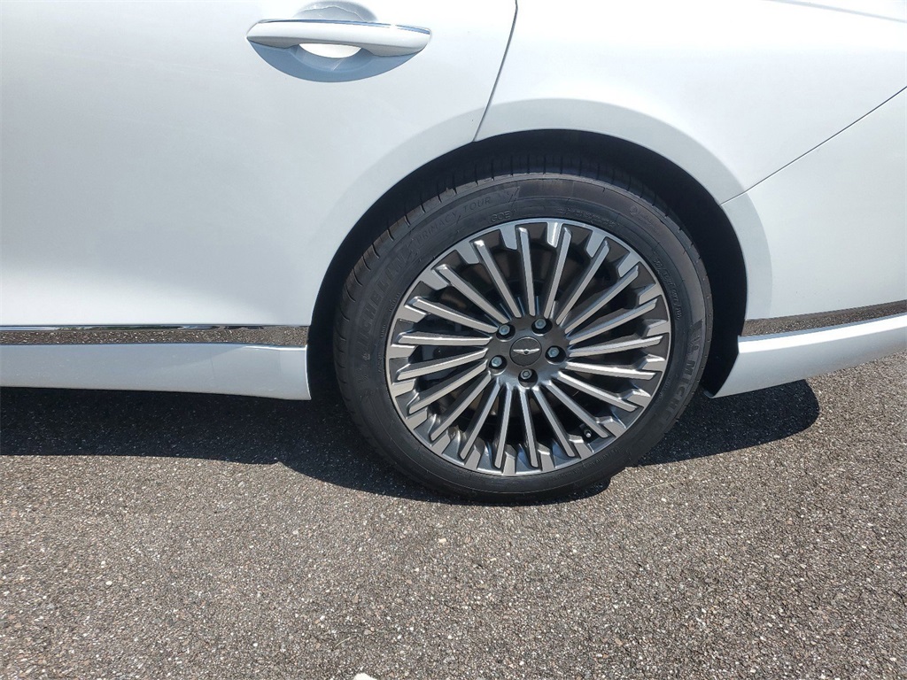 2023 Genesis Electrified G80 Base Image 5 of 30