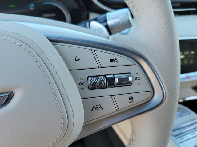 Vehicle image 7 of 21