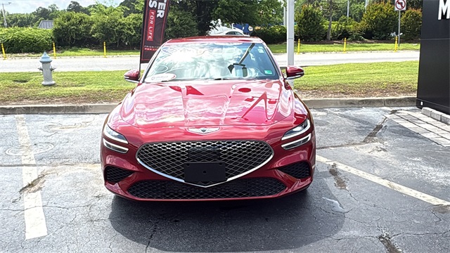 2023 Genesis G70 2.0T Image 7 of 29