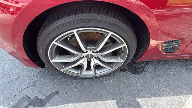 2023 Genesis G70 2.0T Image 9 of 29