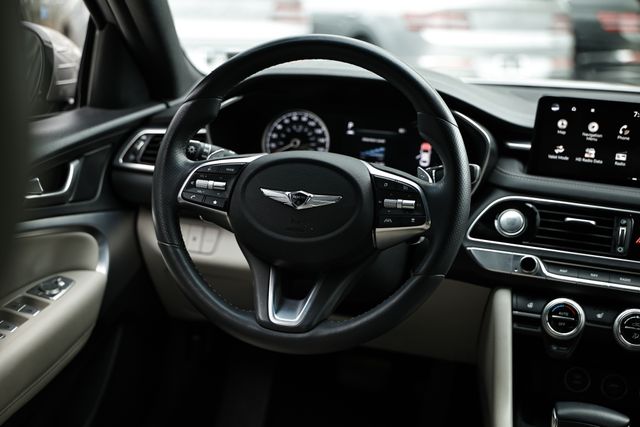 2023 Genesis G70 2.0T Image 16 of 41