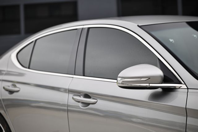 2023 Genesis G70 2.0T Image 37 of 41