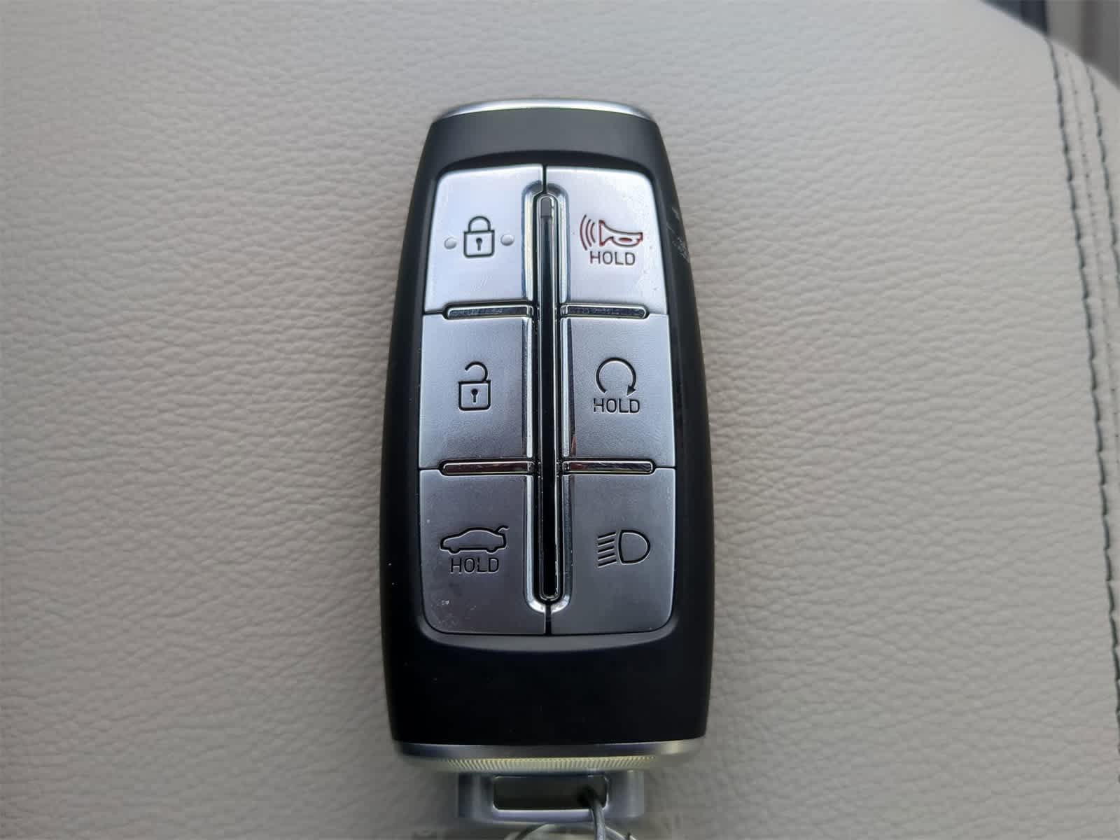 Vehicle image 20 of 27