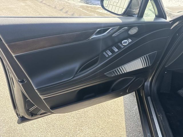 2023 Genesis G80 2.5T Image 21 of 37