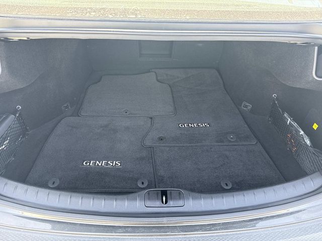 2023 Genesis G80 2.5T Image 11 of 37