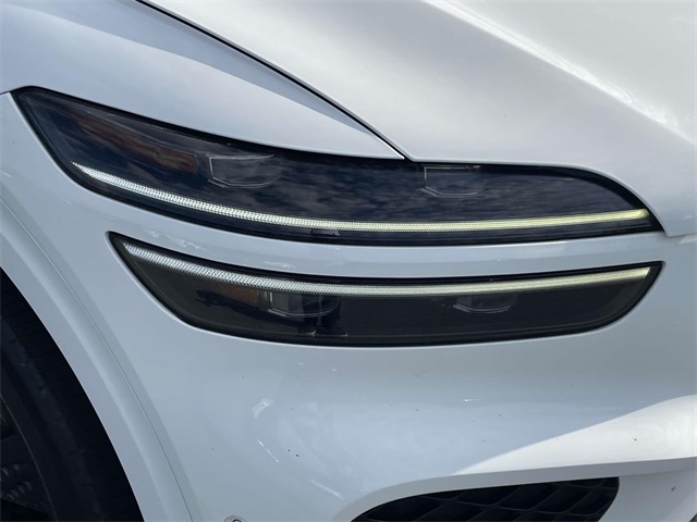 2023 Genesis GV70 2.5T Image 34 of 40