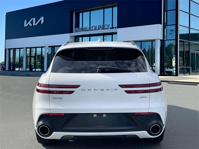 2023 Genesis GV70 2.5T Image 5 of 40