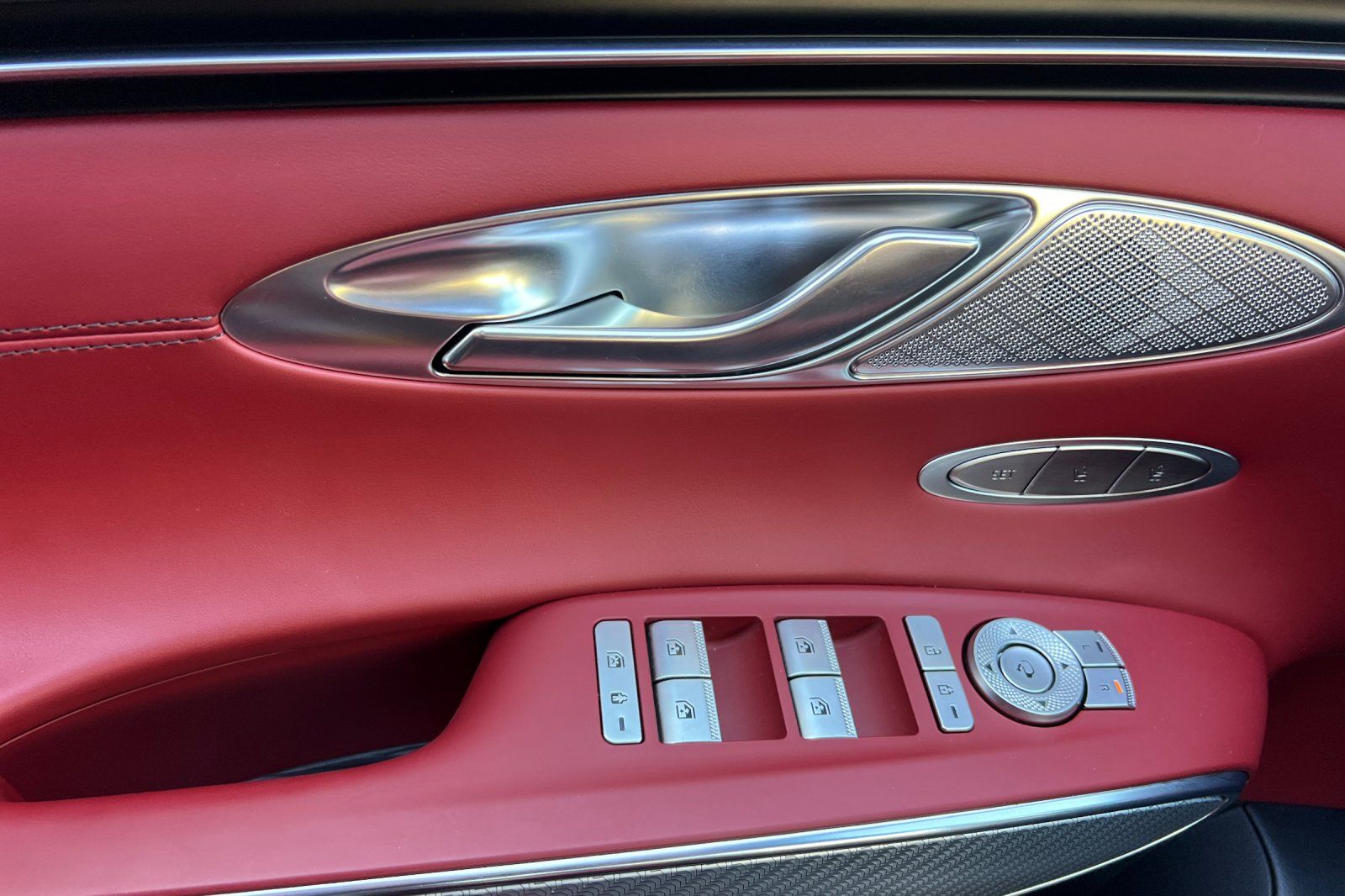 2023 Genesis GV70 3.5T Sport Image 23 of 44