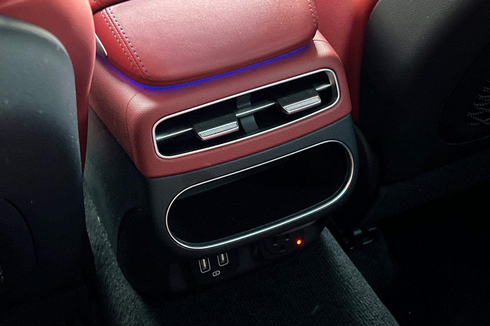 2023 Genesis GV70 3.5T Sport Image 26 of 44