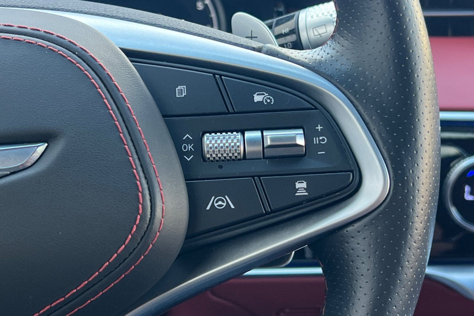 2023 Genesis GV70 3.5T Sport Image 25 of 44