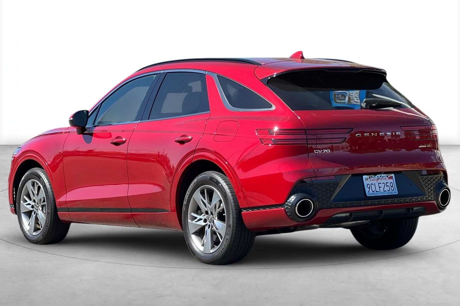 2023 Genesis GV70 3.5T Sport Image 8 of 44
