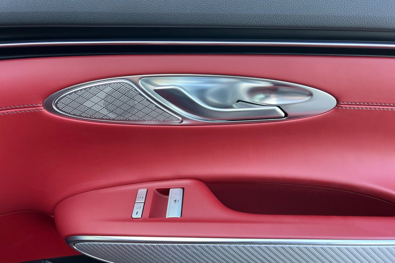 2023 Genesis GV70 3.5T Sport Image 24 of 44