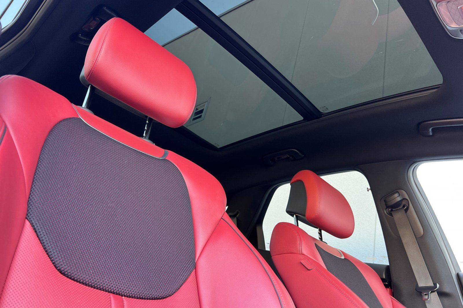 2023 Genesis GV70 3.5T Sport Image 11 of 44