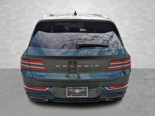 Vehicle image 4 of 28