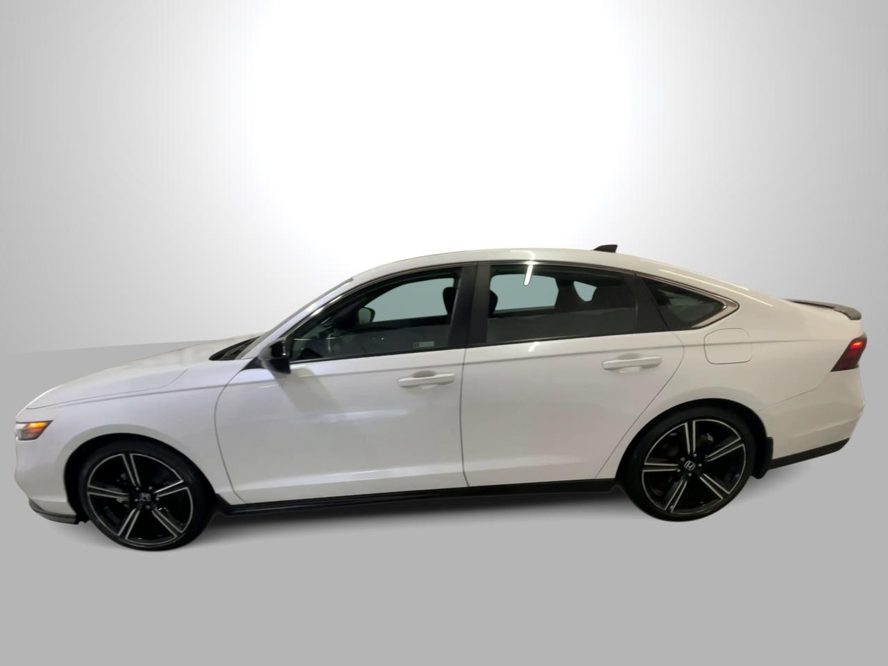 Vehicle image 9 of 25