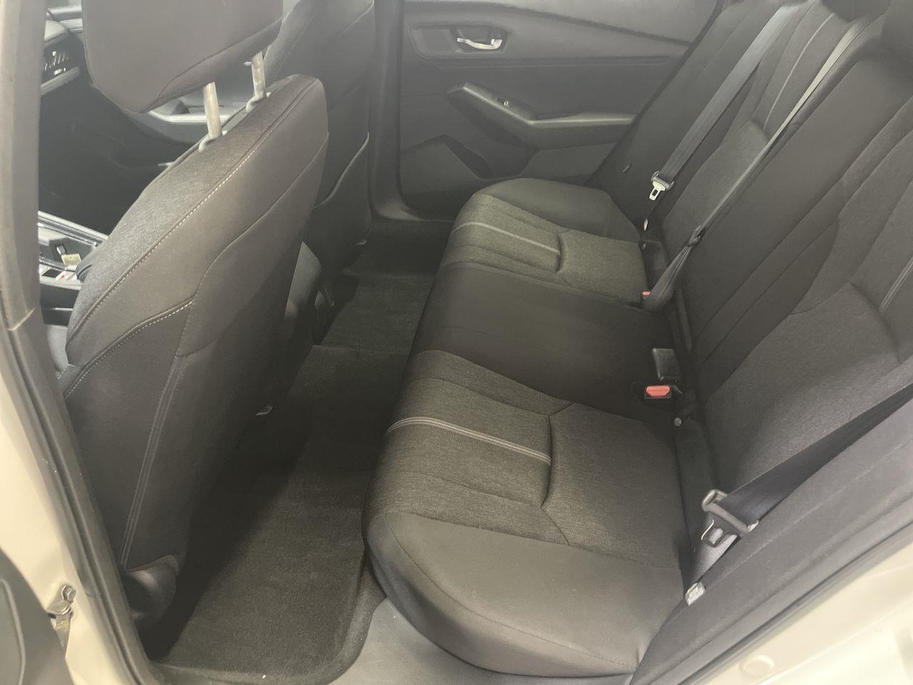Vehicle image 14 of 25