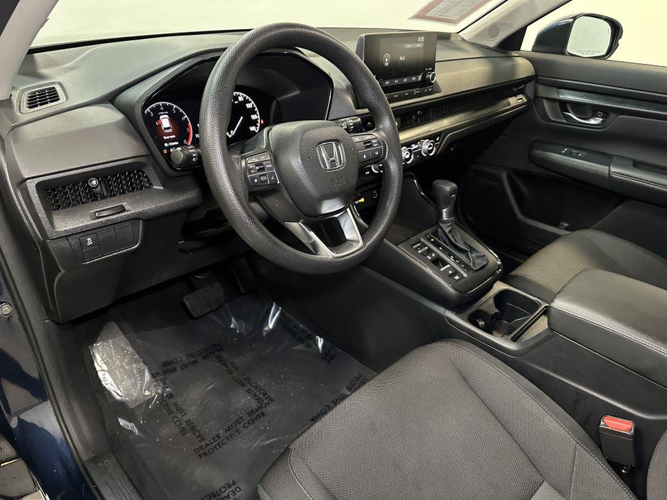 Vehicle image 24 of 40