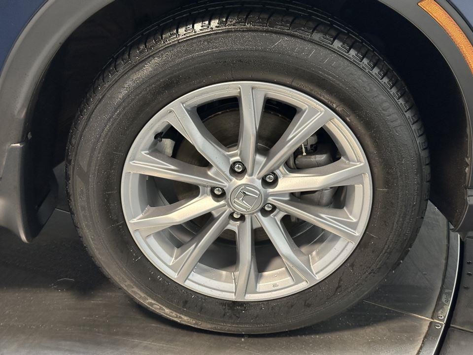 Vehicle image 17 of 40