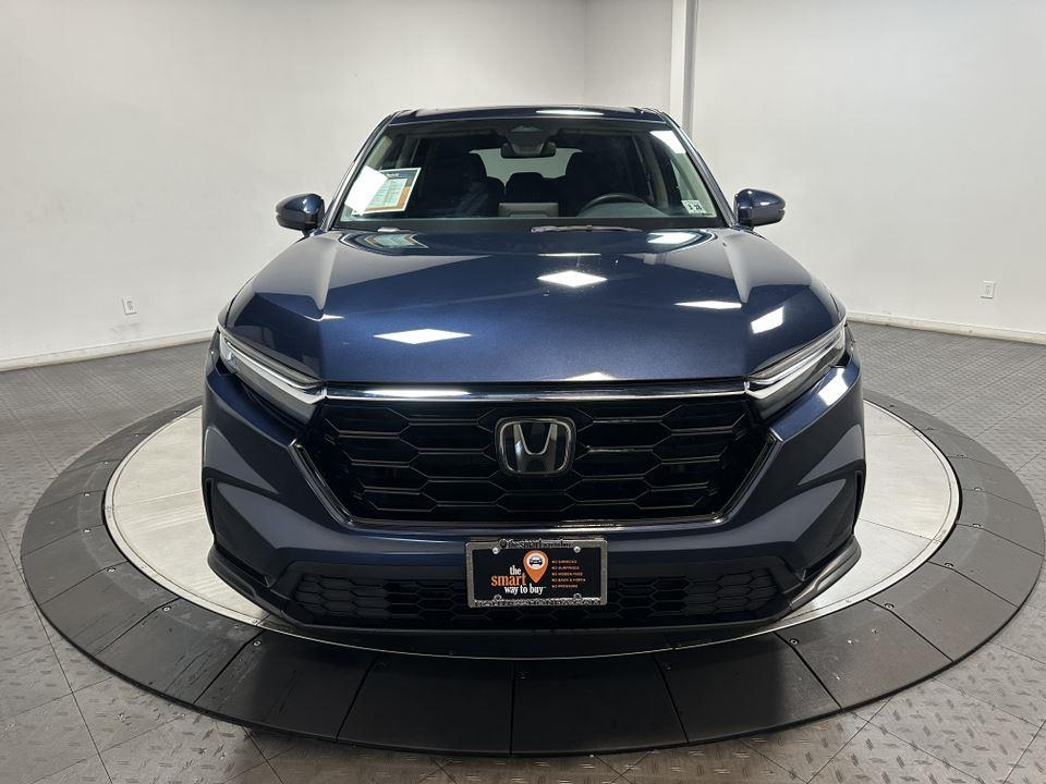 Vehicle image 4 of 40