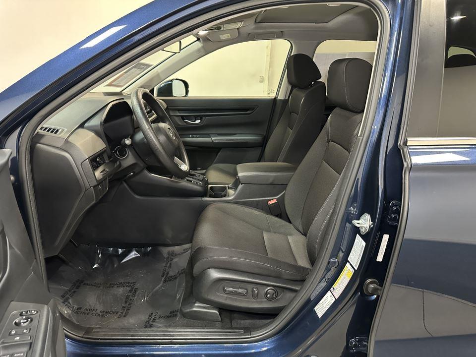 Vehicle image 22 of 40