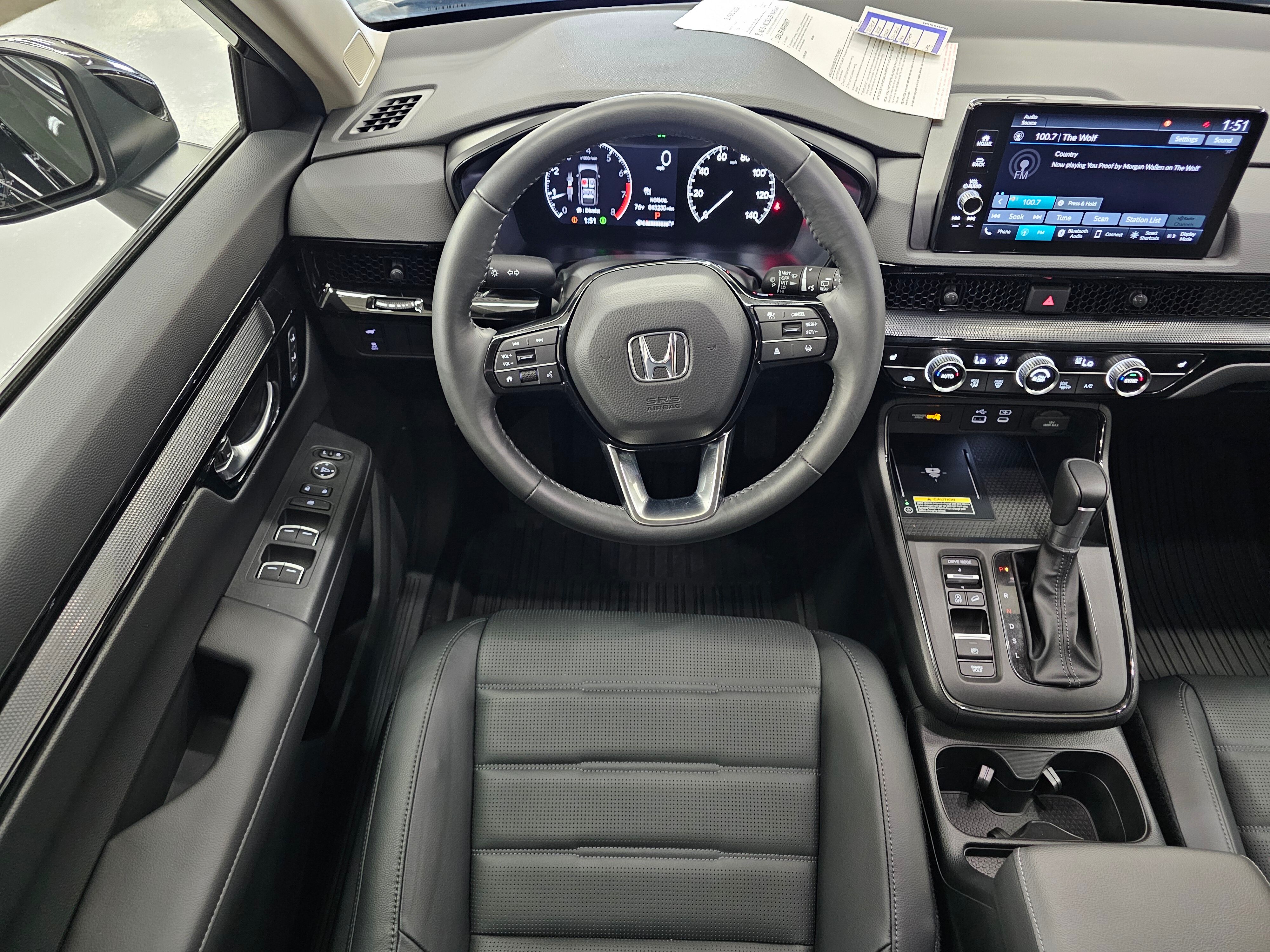 Vehicle image 14 of 31
