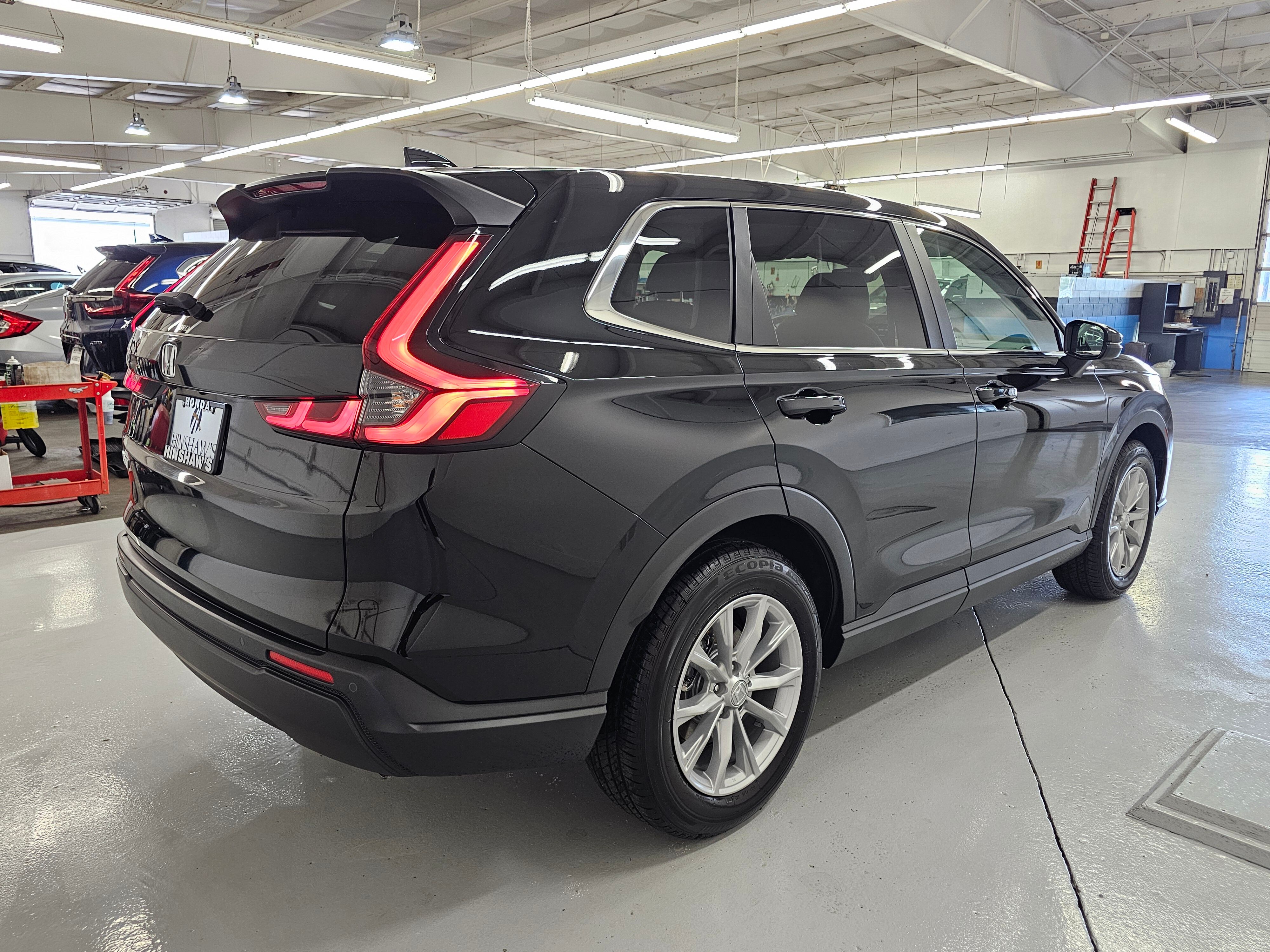 Vehicle image 5 of 31