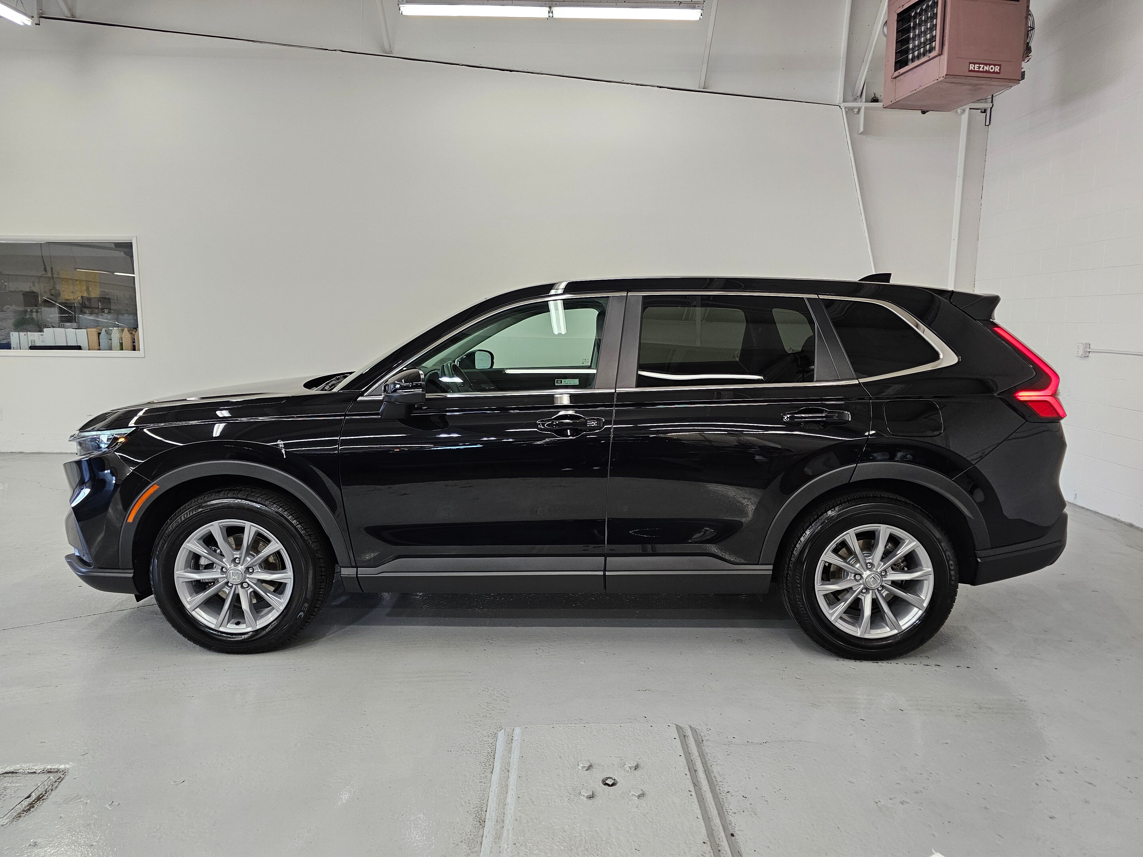 Vehicle image 7 of 31