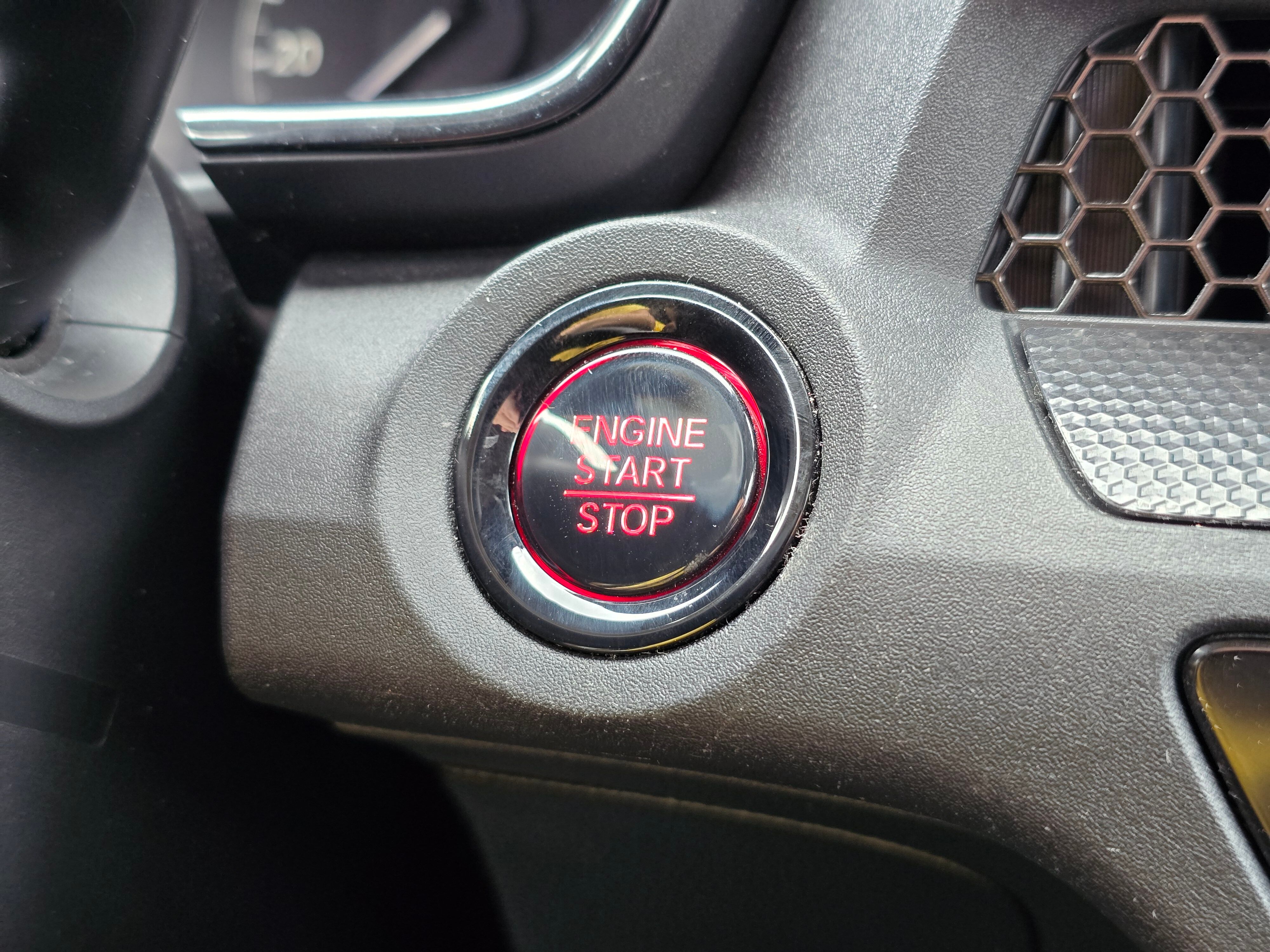 Vehicle image 24 of 27
