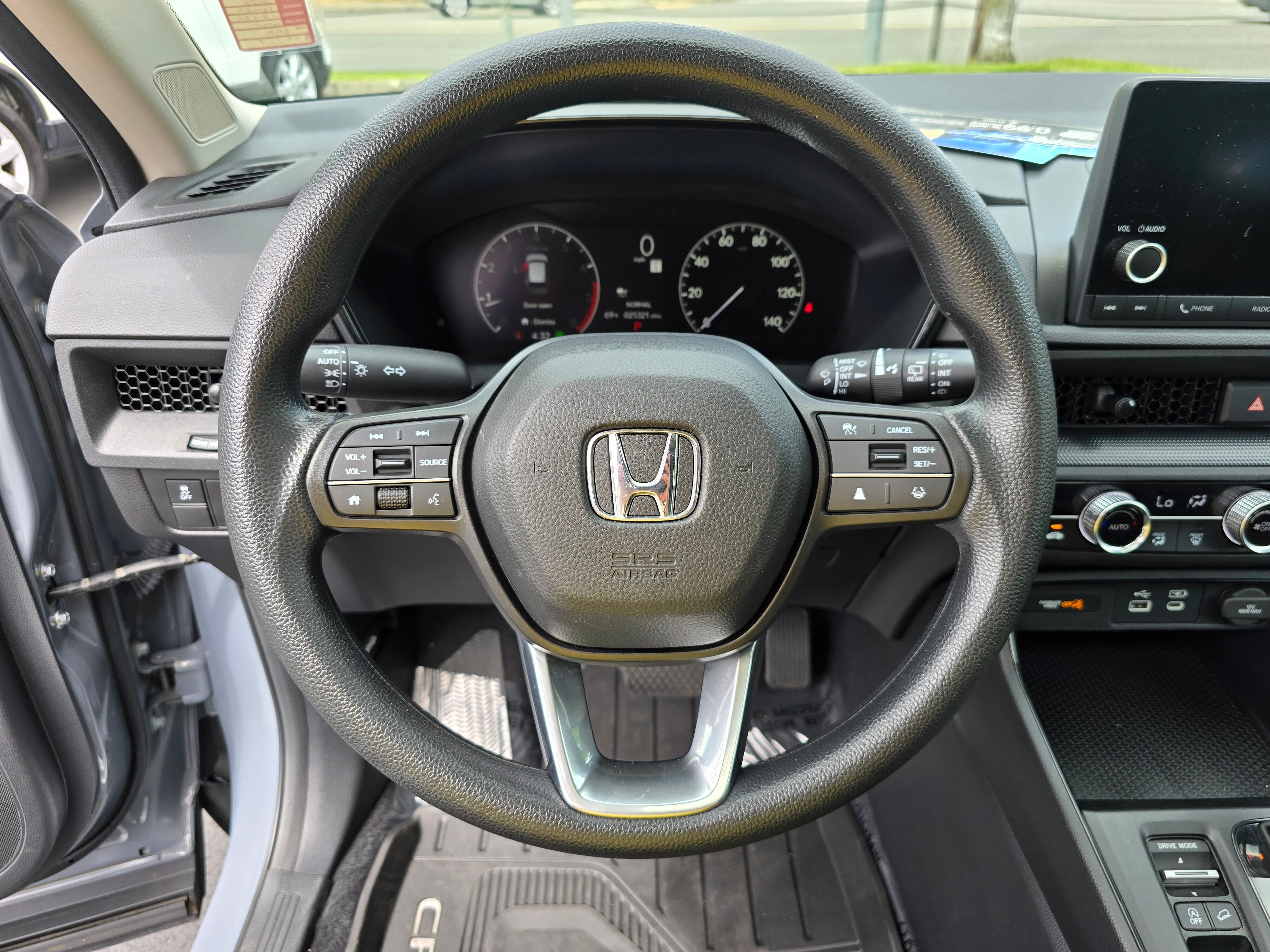 Vehicle image 26 of 27