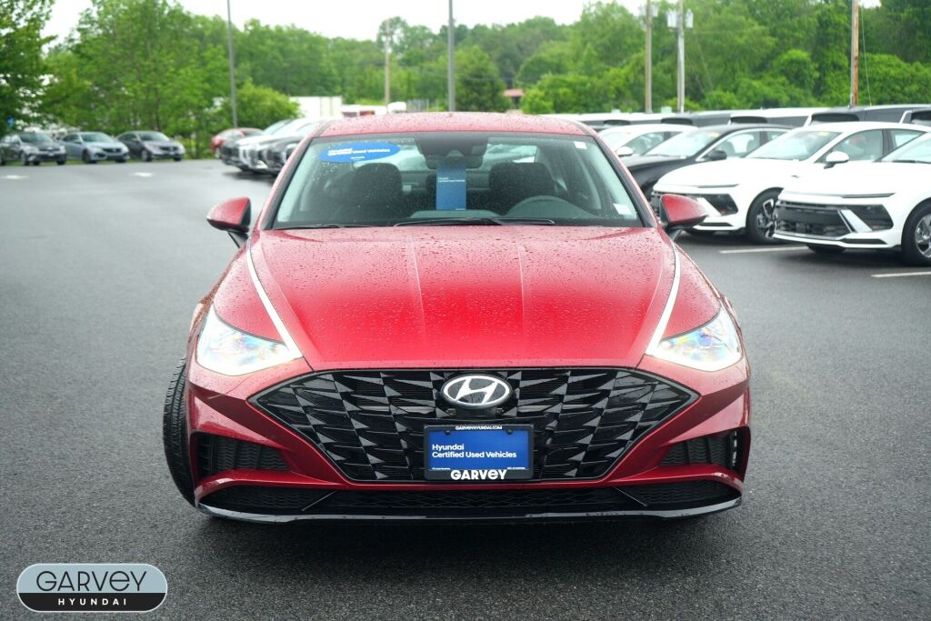 2023 Hyundai Sonata SEL Image 2 of 32