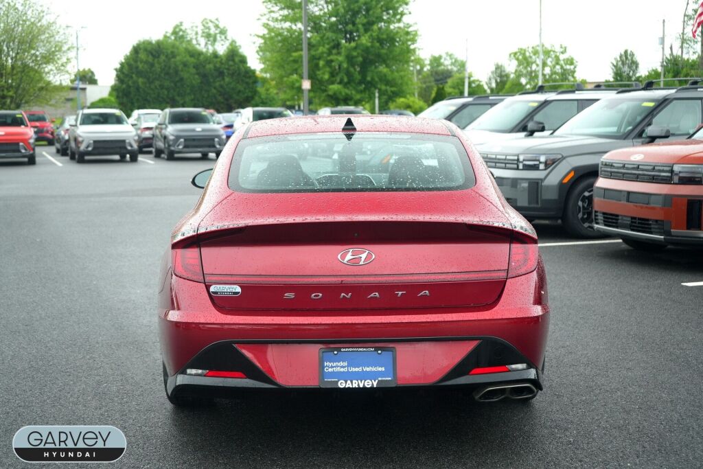 2023 Hyundai Sonata SEL Image 7 of 32