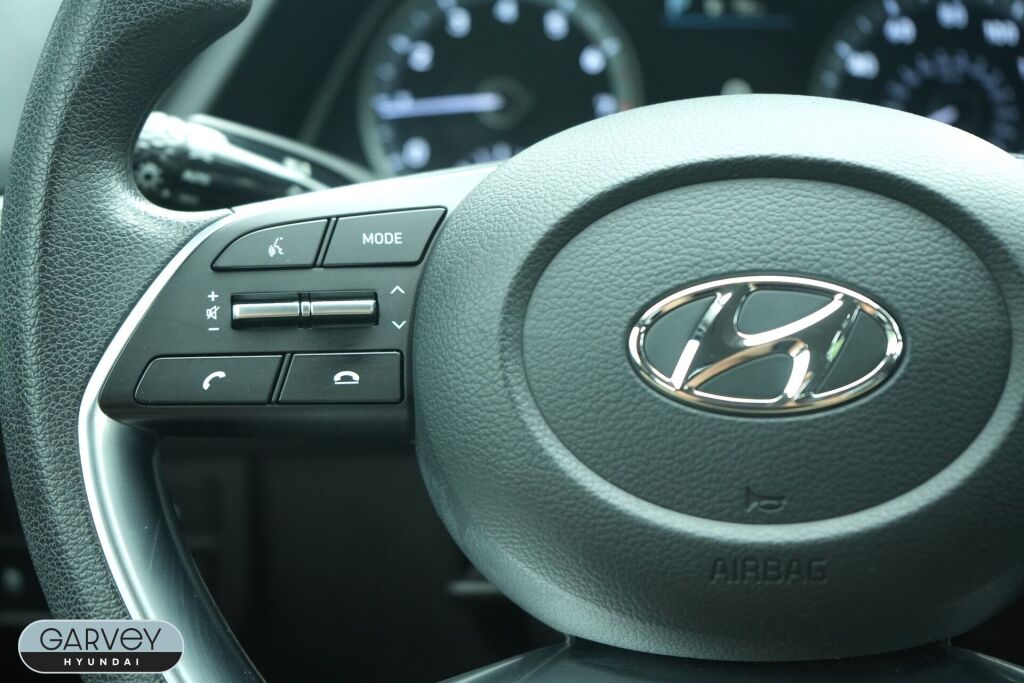 2023 Hyundai Sonata SEL Image 26 of 32