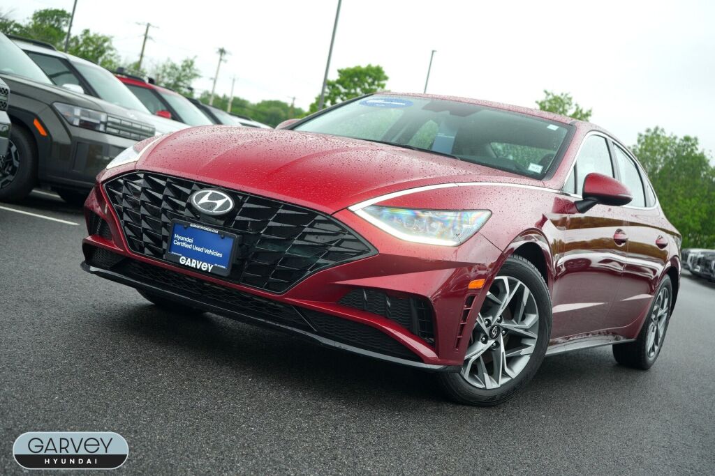 2023 Hyundai Sonata SEL Image 3 of 32