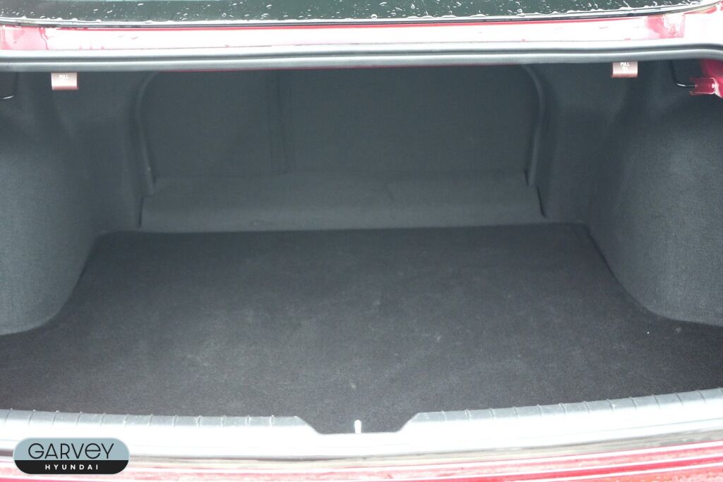 2023 Hyundai Sonata SEL Image 12 of 32