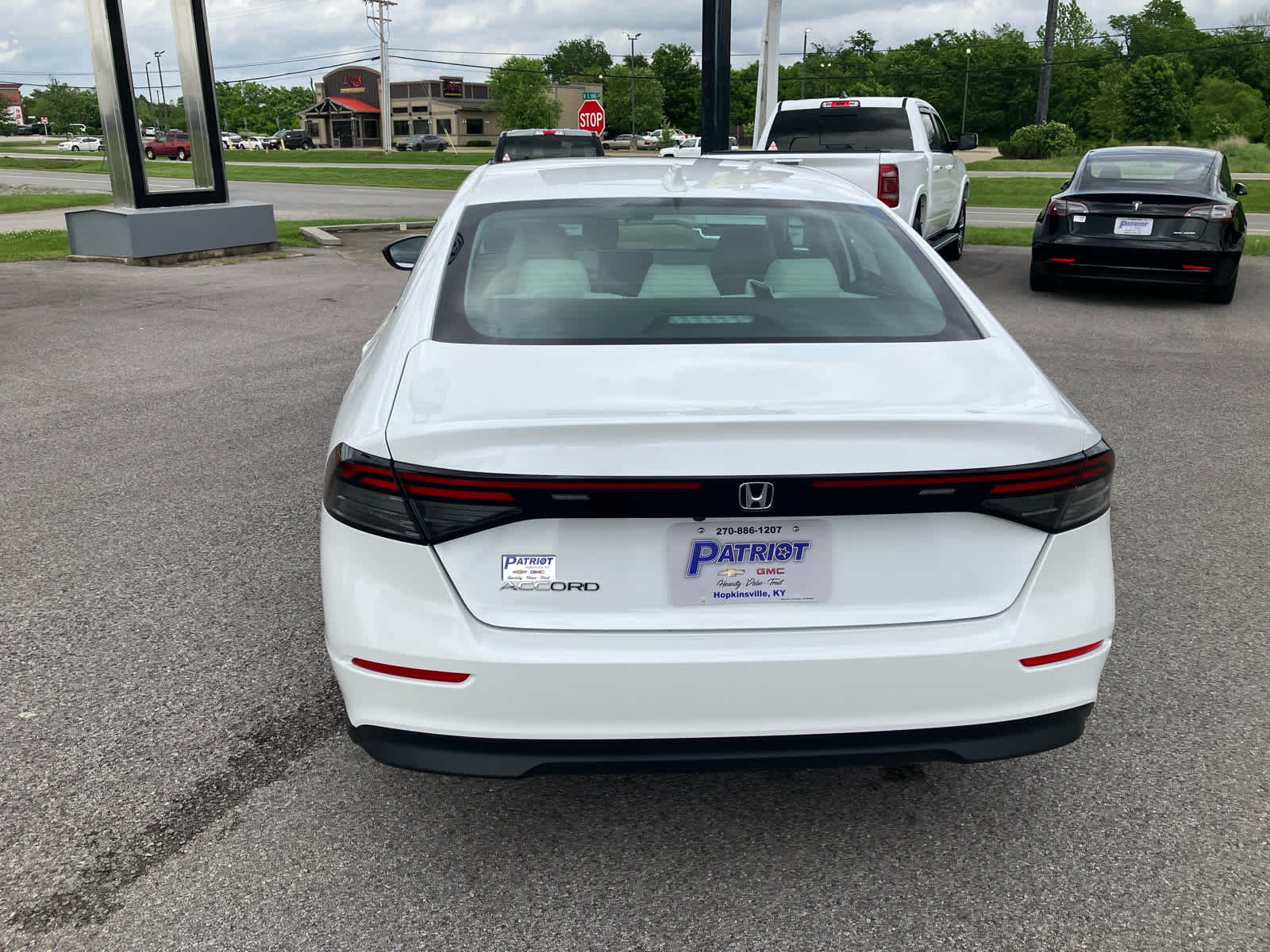 Vehicle image 6 of 35