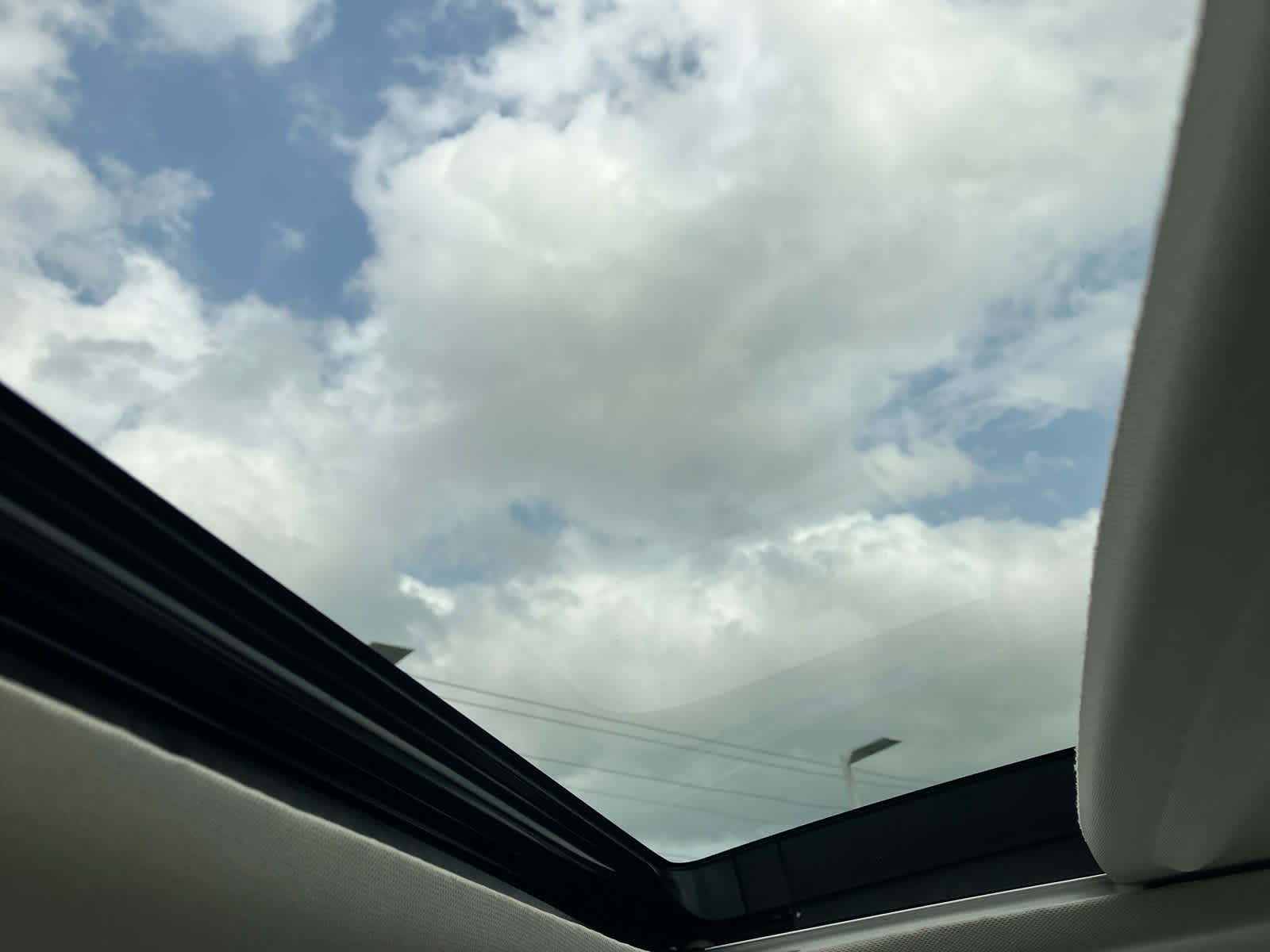 Vehicle image 18 of 35