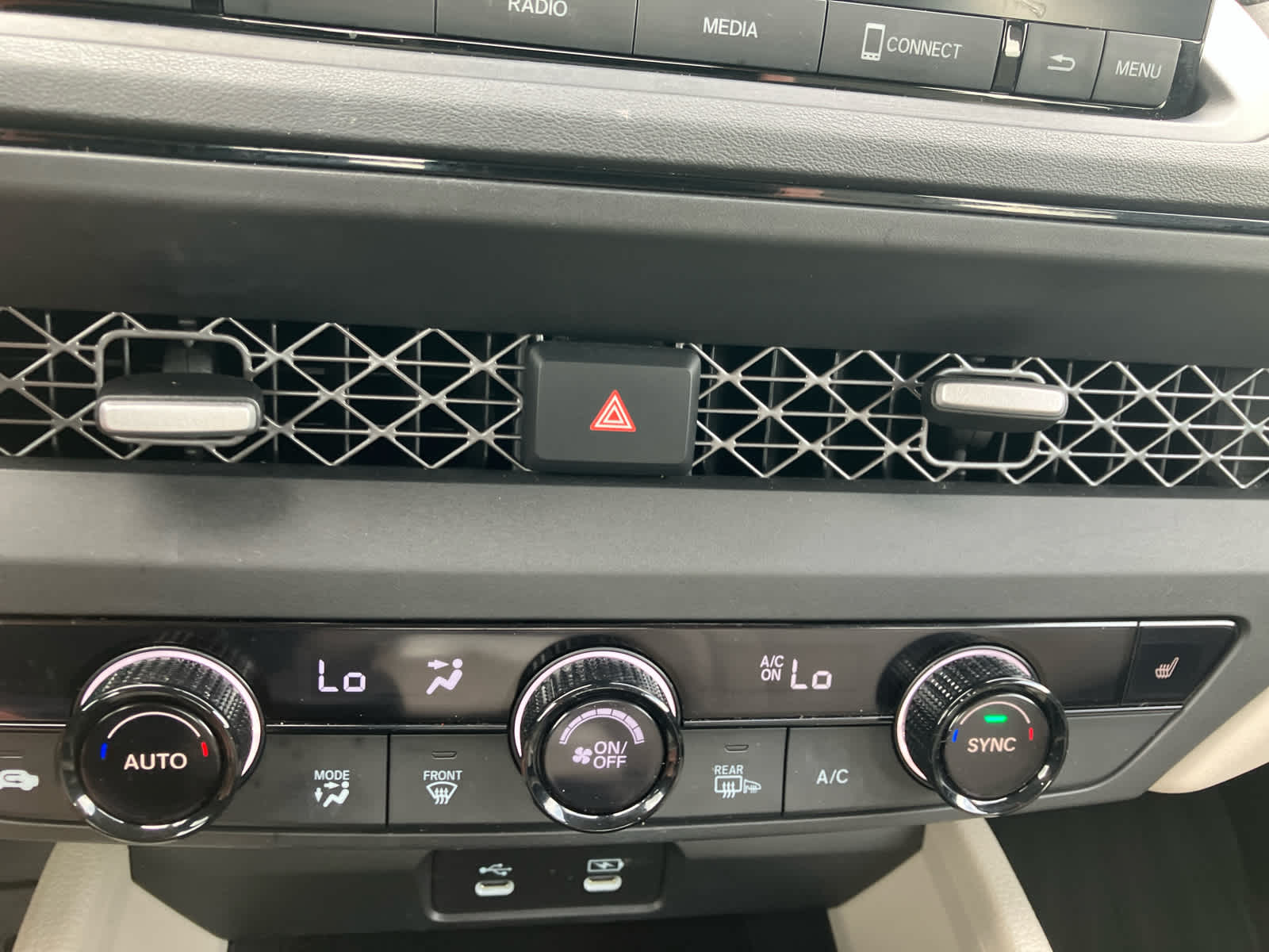 Vehicle image 24 of 35